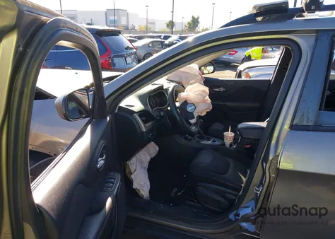 2016 Jeep Cherokee Sport from USA, damaged, VIN 1C4PJMAB2GW240550